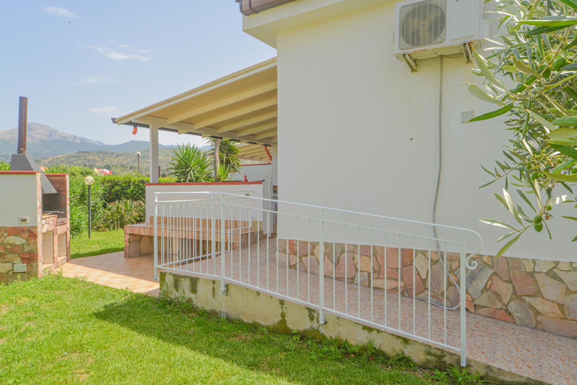 Case Vacanze Mare Nostrum - Villas In Front Of The Beach With Pool Campofelice Di Roccella Buitenkant foto