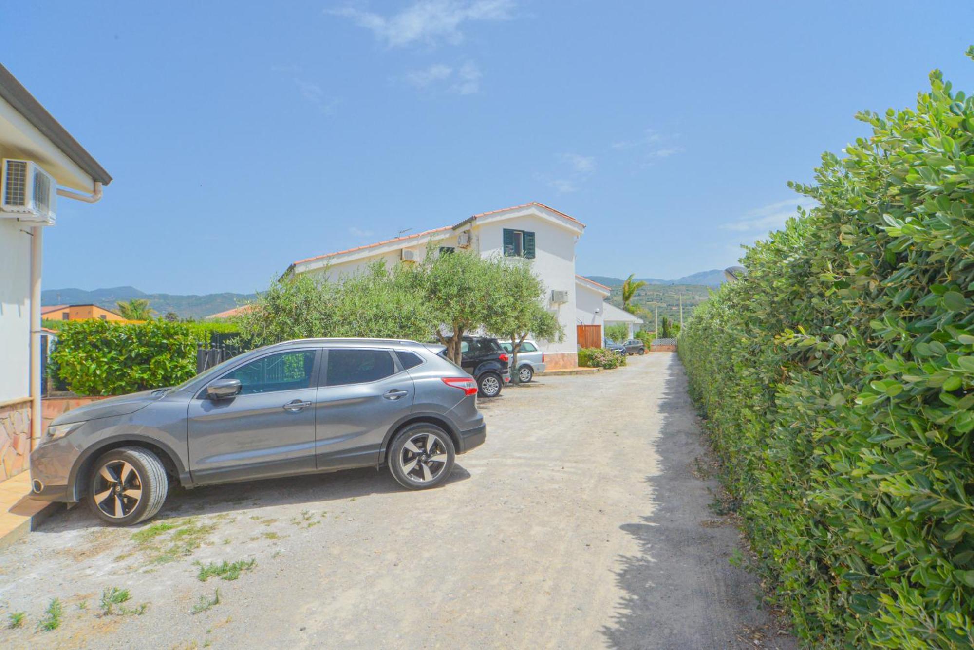 Case Vacanze Mare Nostrum - Villas In Front Of The Beach With Pool Campofelice Di Roccella Buitenkant foto