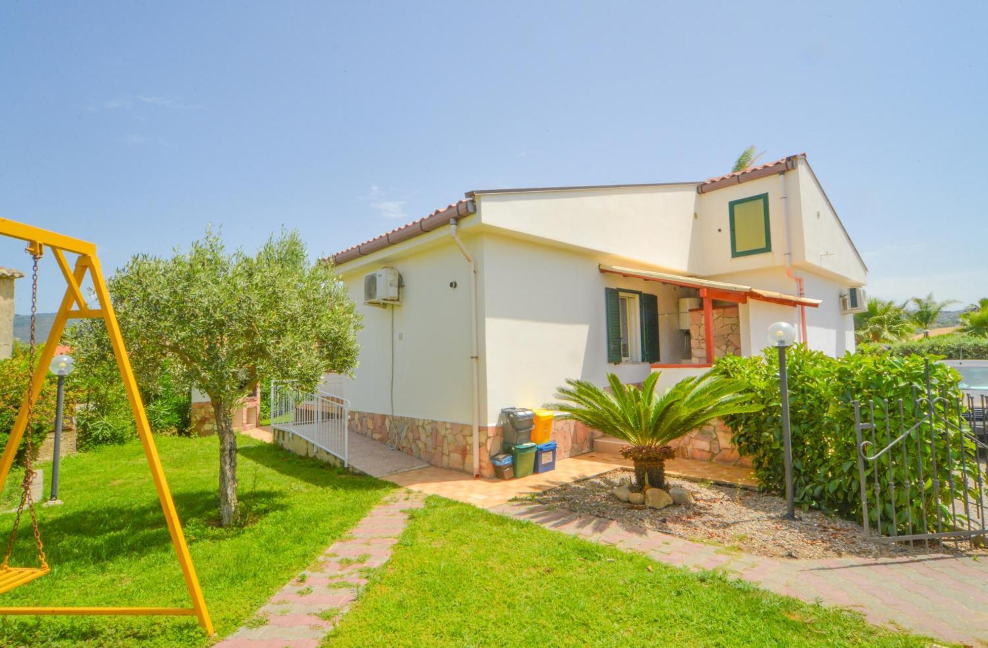 Case Vacanze Mare Nostrum - Villas In Front Of The Beach With Pool Campofelice Di Roccella Buitenkant foto